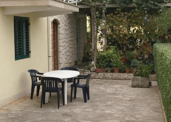 With Parking Space Supetar, Brac - 2850 Supetar