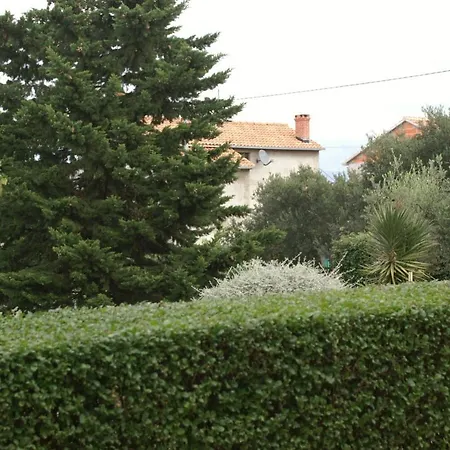 Appartement With Parking Space Supetar, Brac - 2850 *