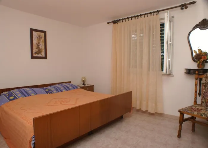 With Parking Space Supetar, Brac - 2850 Supetar