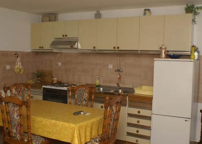 With Parking Space Supetar, Brac - 2850 Lägenhet