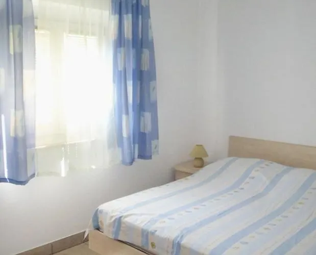 Lägenhet With Parking Space Supetar, Brac - 2850