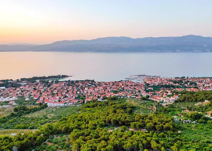 Lägenhet With Parking Space Supetar, Brac - 2850